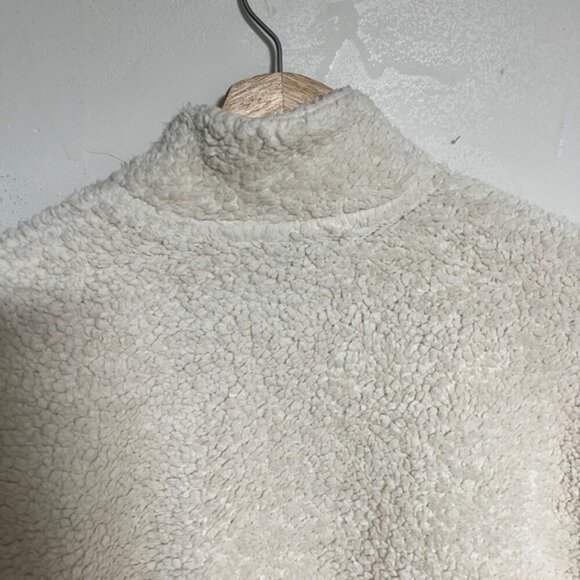 H&M Divided White Sherpa Teddy Fleece Pullover Jacket - Size Small - Picture 11 of 12